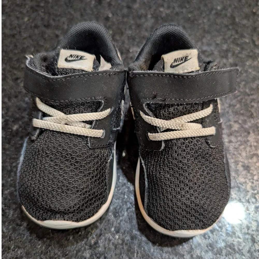 Nike md runner
